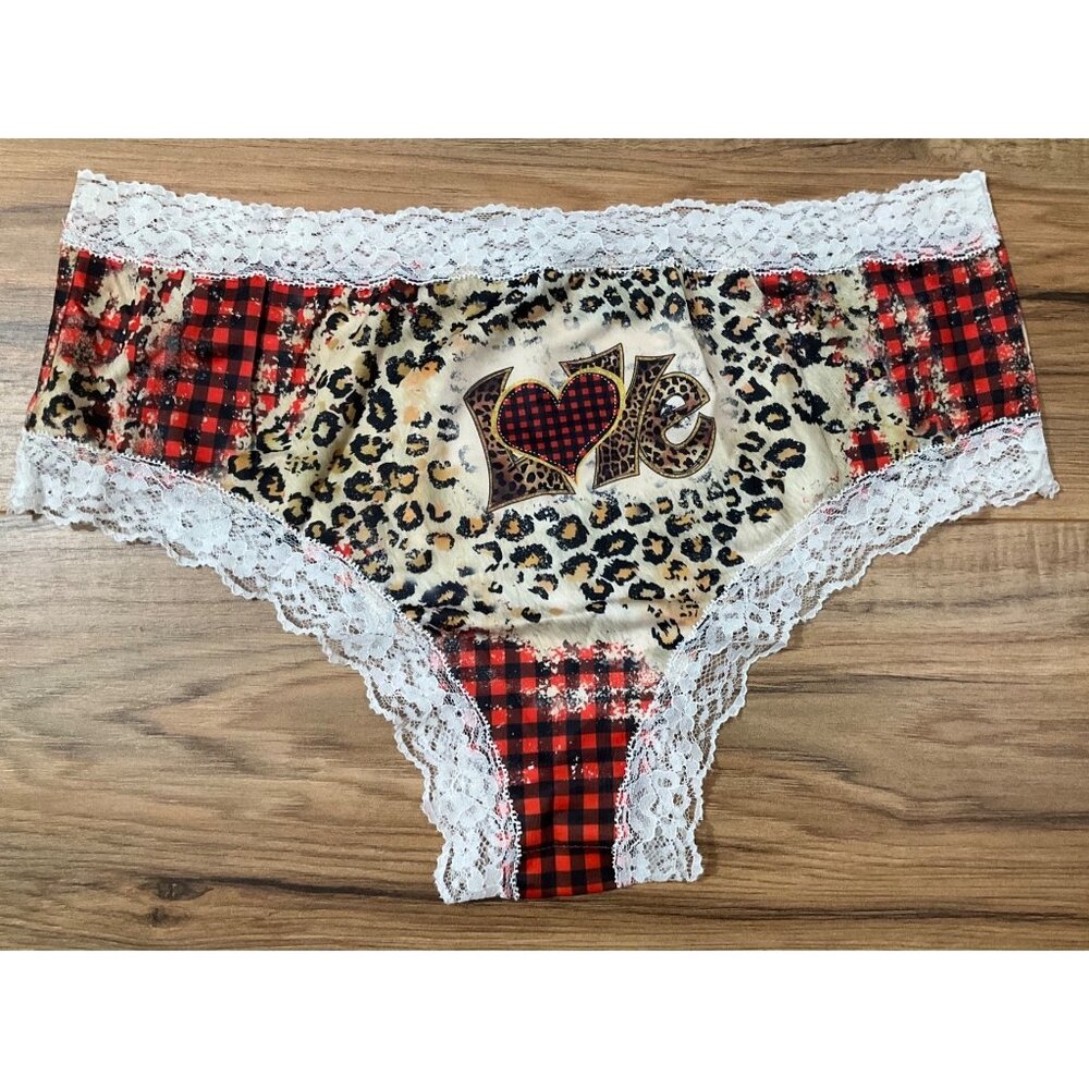 NWT  Checkered Cheetah Print Lace Cheekie panty  Size: Large